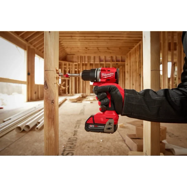 Kit Compacto de Taladro Percutor y Atornillador de Impacto M18 Milwaukee - Image 2
